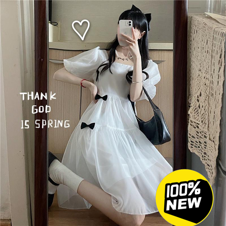 复古温柔风方领白色裙子,法式桔梗连衣裙