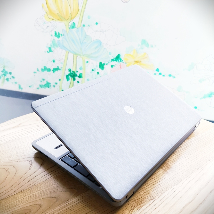 惠普 原价六千多 i7惠普笔记本电脑 固...