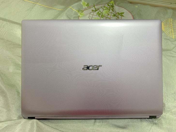 型号:宏碁4752g 紫色