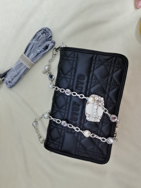 全新真皮女包，小方包 链条包 菱格包，月底...