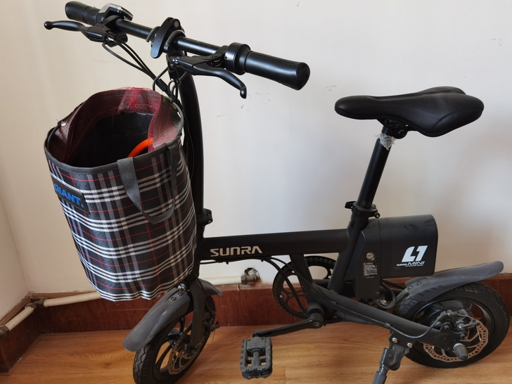 电动自行车，基本上没骑。