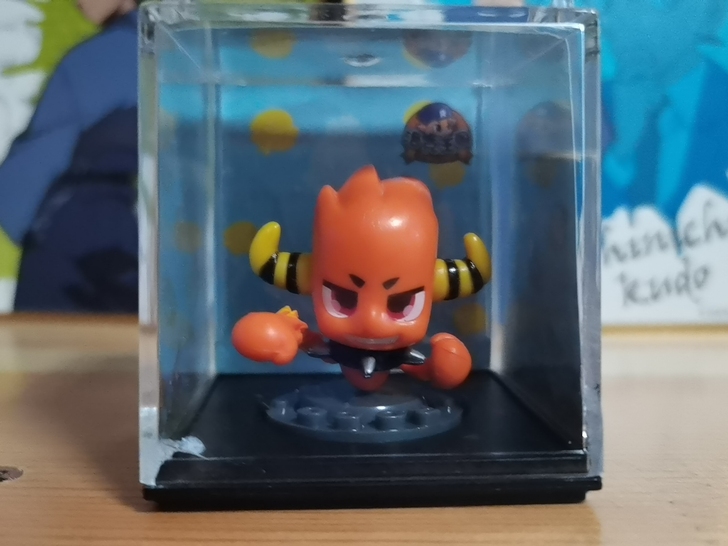 洛克王国手办 火花