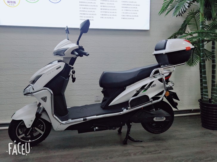 赛克全新72V电摩，六块大电池，京球原厂电...