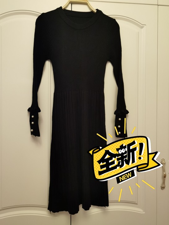 黑色珍珠款毛衣裙，全新m码，厚实暖和，特价出