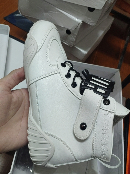 全新爆款高帮秋季百搭小白鞋板鞋平底鞋  3...