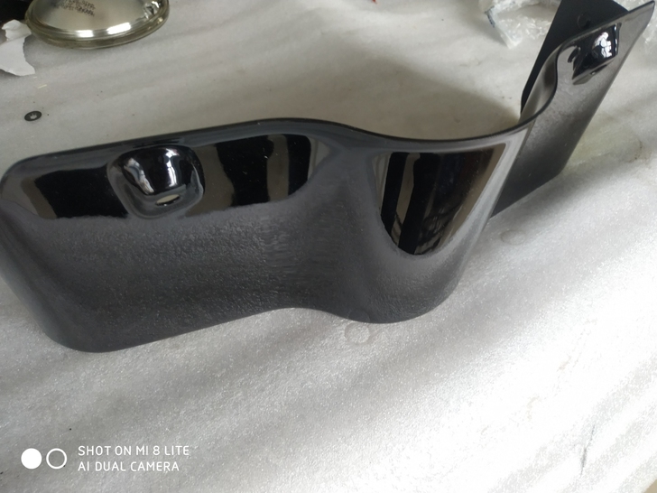 哈雷摩托车休旅系列前大头下装饰件，原车原厂...