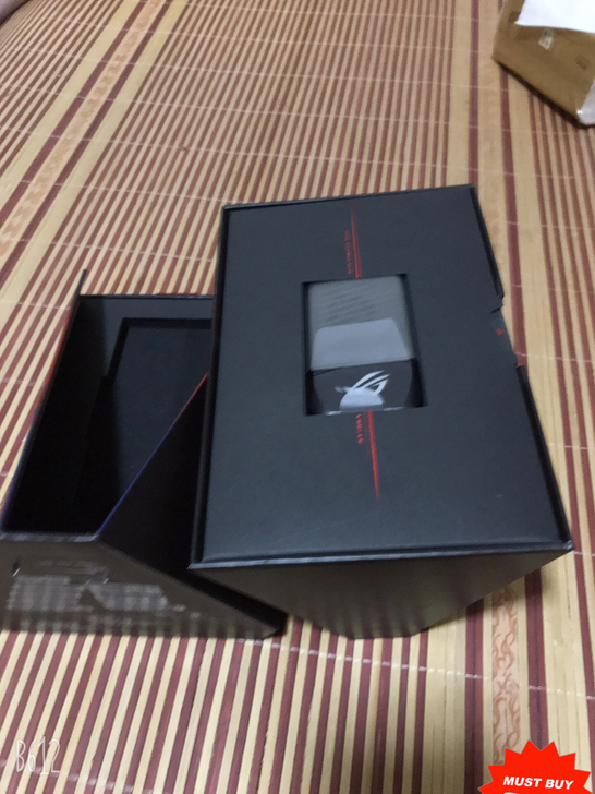 华硕ROG3游戏手机3。 12+512至尊...