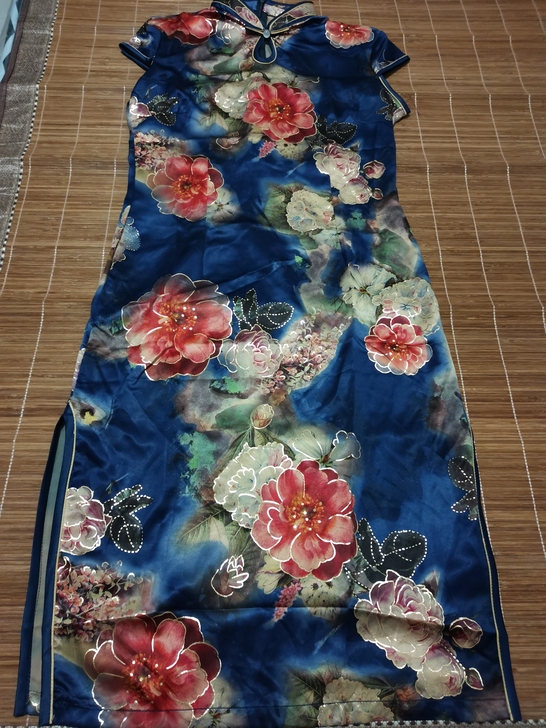 m码旗袍，好衣服，全新，直播间买的，没有吊...