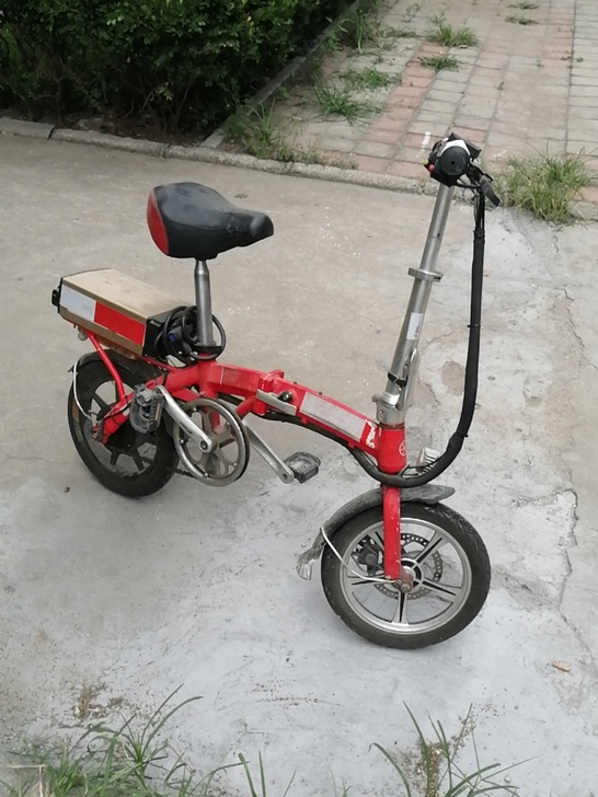 小折叠车还能跑20公里铝合金车架