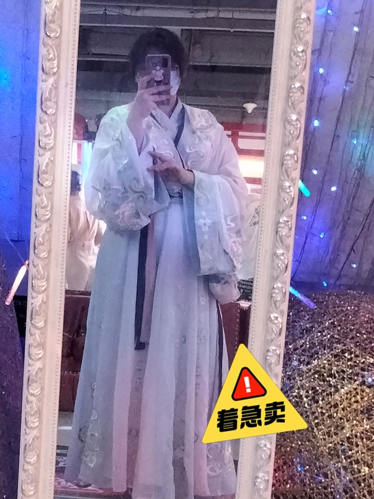 品牌型号 绝版月中桂新旧程度 仅穿过三次转...