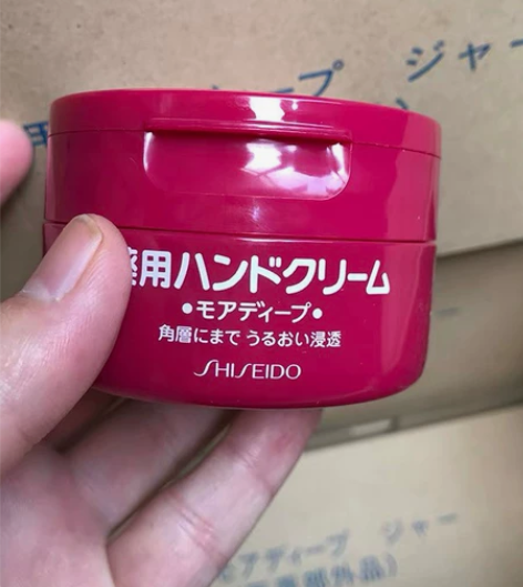 日本进口护手霜红罐美白嫩肤滋润保湿补水秋冬...