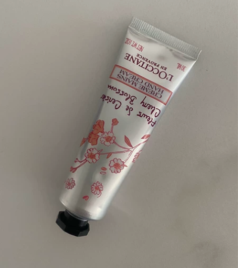 欧舒丹护手霜海外旗舰店购入保证正品 全新，...