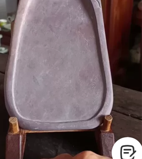 端砚，随形深雕刻松林飞鸟，石质好，研墨不错...