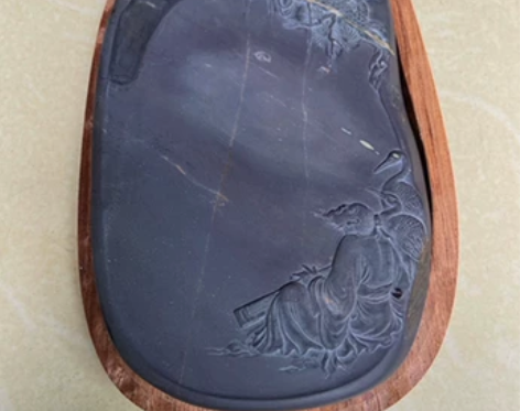 端砚老水麻坑珍贵完整鱼脑冻 冻中有洞 洁白...