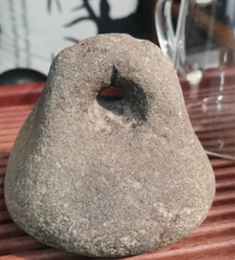 老石权，使用痕迹明显包老，图片不是浇水拍的...