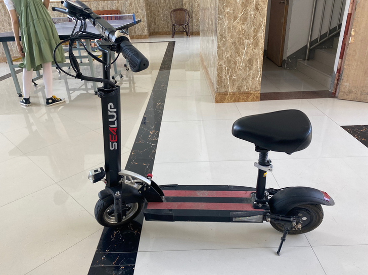 买回来基本没怎么开,代驾、出去旅游放汽车后...