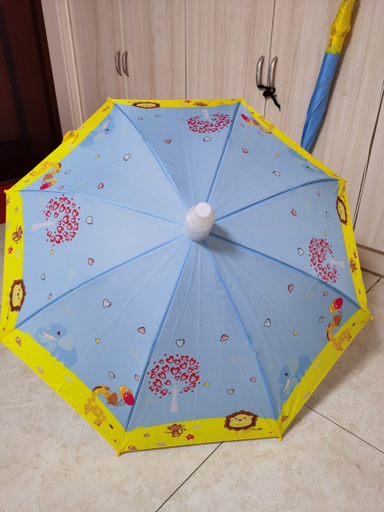 儿童雨伞，带塑料保护套，全新，15一把，自...
