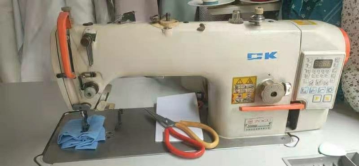 台湾中富电脑一体平车出售，950元包邮，自...