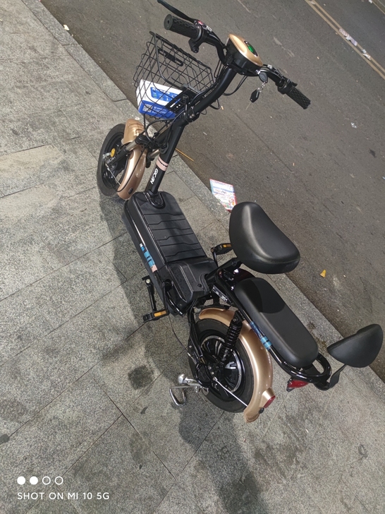 电动车，全新新国标电动车可上牌票据齐，刚刚...