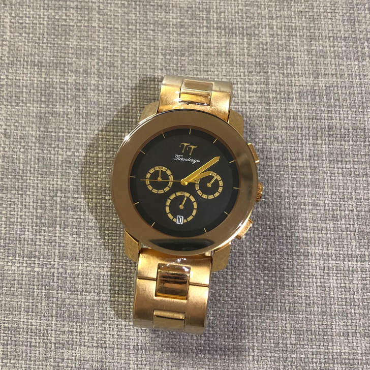日本代购金色腕表