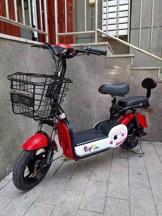 三枪电动车,外观很新,需要的可以联系,已上牌