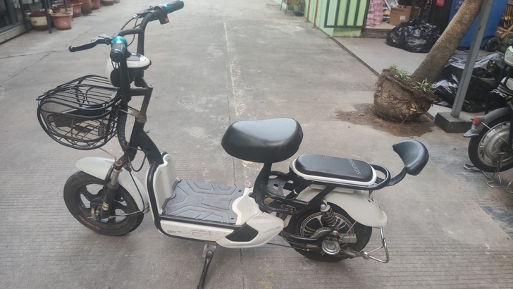 搬家闲置小电驴，之前也是二手买来的，略旧，...