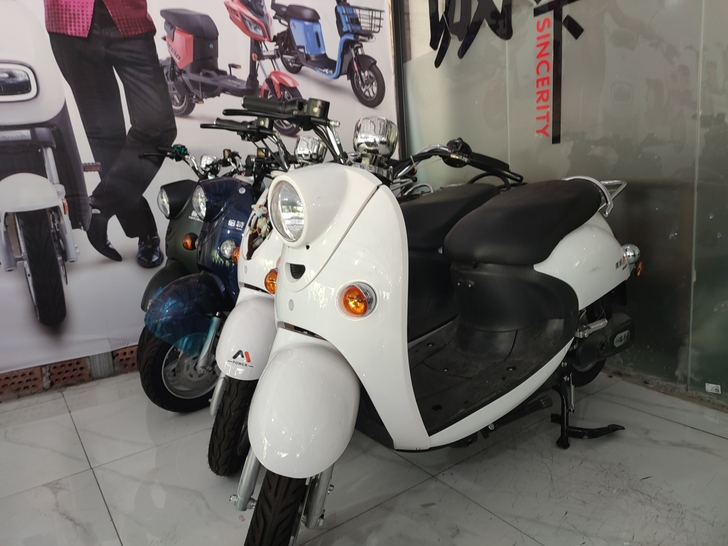 二手/全新电动车出售 一台也是批发价 72...