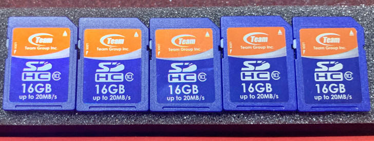 台湾十铨品牌SD卡16G