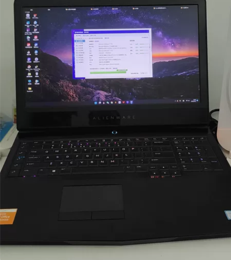 Alienware外星人17r5（17.3...
