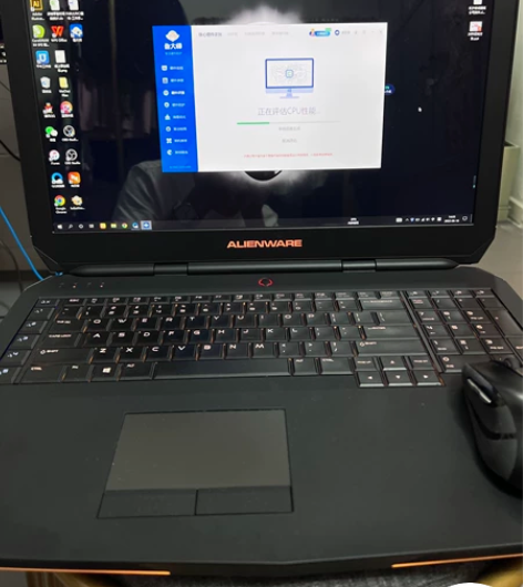 外星人Alienware 17 R2笔记本...