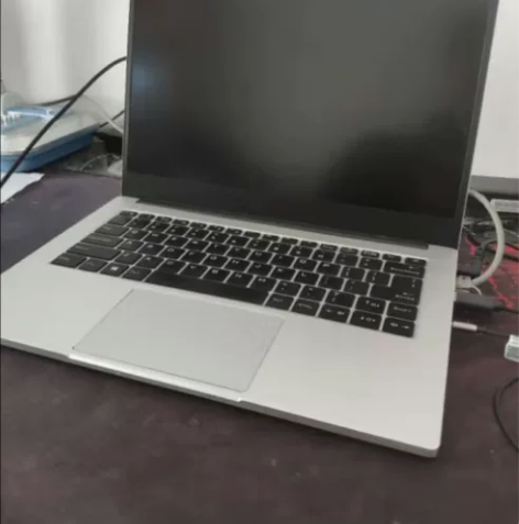 大二下学期买的，毕业了准备出手。绝对无任何...