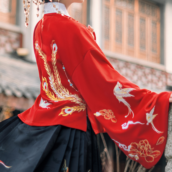 如梦霓裳百鸟朝凤女装明制汉服婚嫁红色上袄
