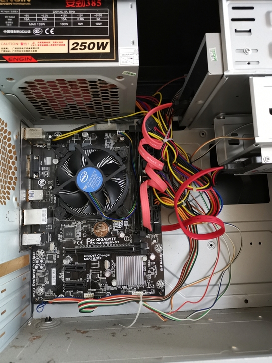 拆机出电脑电源安劲385,额定250w