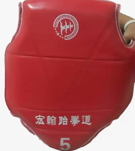 儿童成人比赛实战空手道 感兴趣的话点“我想...
