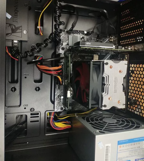 全新台式电脑主机，i3 6100处理器，金...