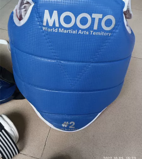 跆拳道护具，75成新(护具上有名字，确认下...