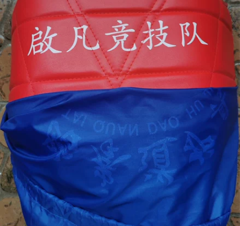 跆拳道护具,小孩子买了就退学了 感兴趣的话...