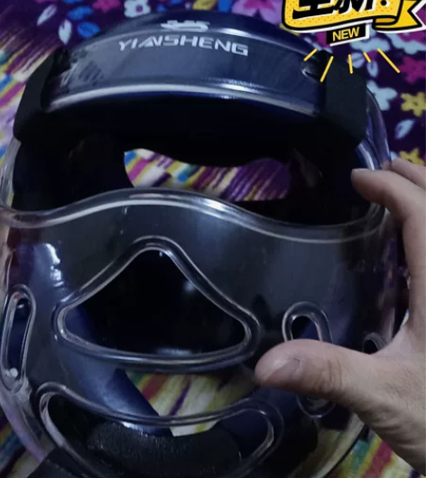 跆拳道护具全新，适合身高120到135.全...