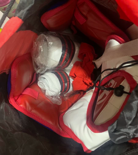 跆拳道护具 感兴趣的话点“我想要”和我私聊...