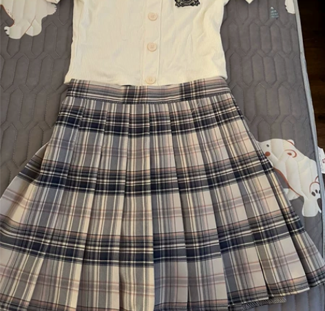 学院风套装,jk群 感兴趣的话点“我想要”...