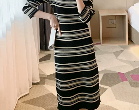 2022春秋新款轻熟风宽松显瘦外穿条纹方领...