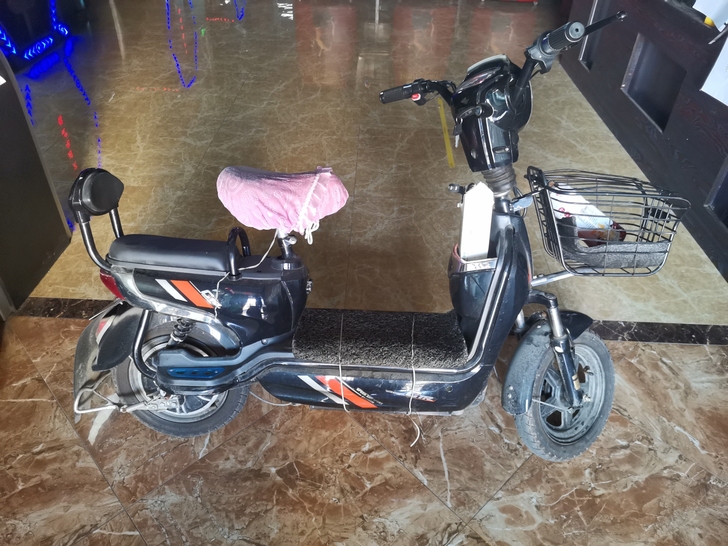 20年最新购入，现在95成新 电动车48v，