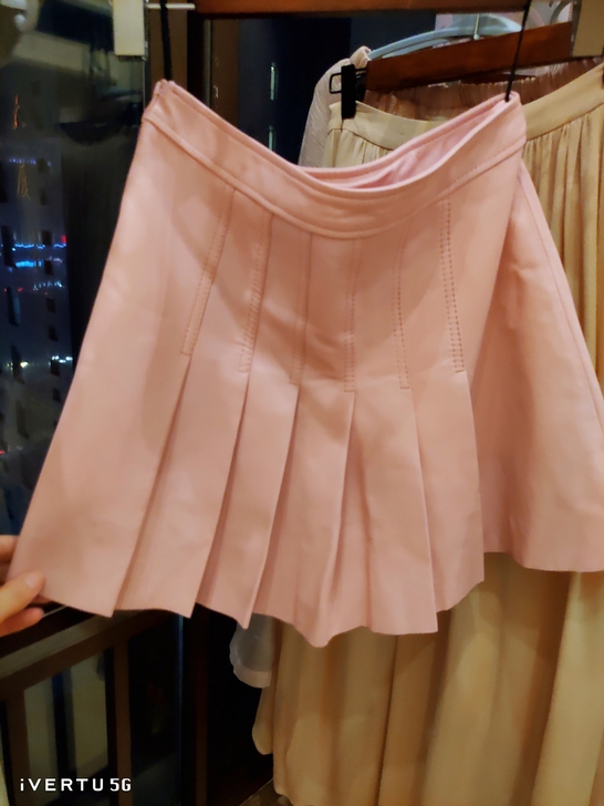 百褶裙 学生裙 羊皮面料 自用闲置仅试穿不...