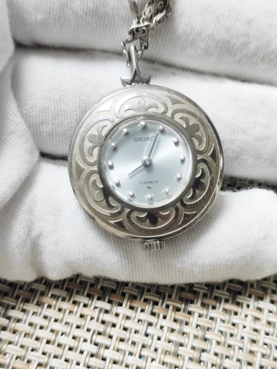 精工17钻手卷机械表怀表毛衣链表,上弦流畅...