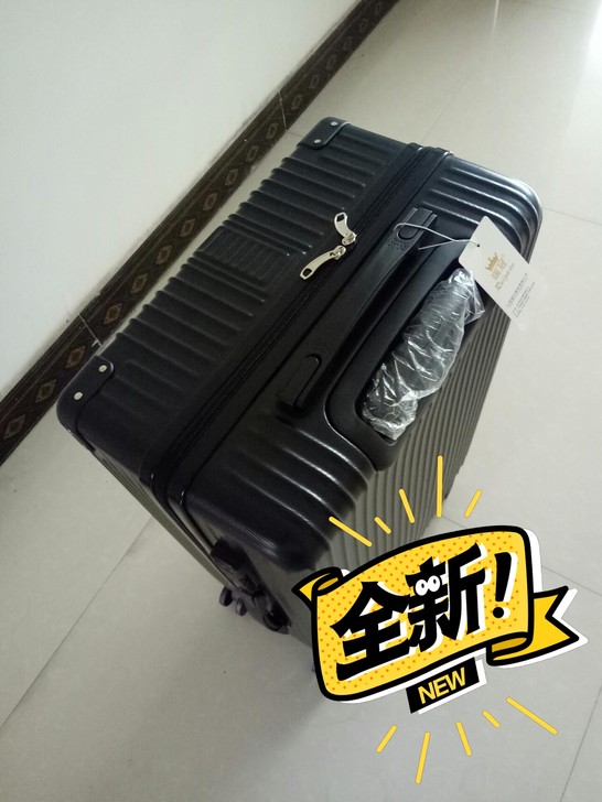 闲置不用的行李箱,买了没多久,26寸,85...