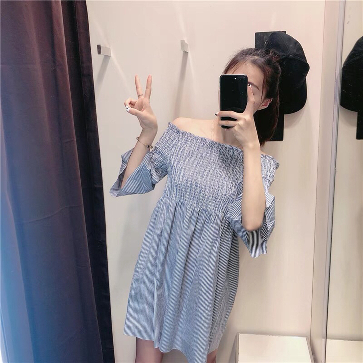 Zara 七分袖 海军蓝条纹 一字肩 超显...