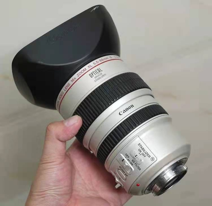 佳能 XL 5.5-88mm IS 1:1...