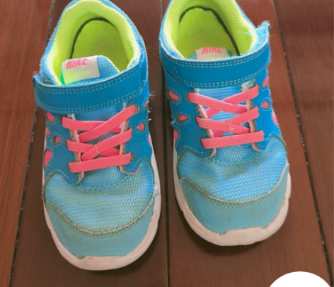 正品 耐克运动鞋     27码     ...