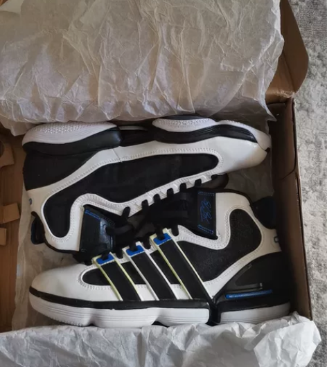 adidas 阿迪达斯 42码 us8.5...