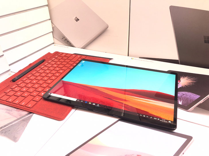 微软到货Surface Pro X LTE...